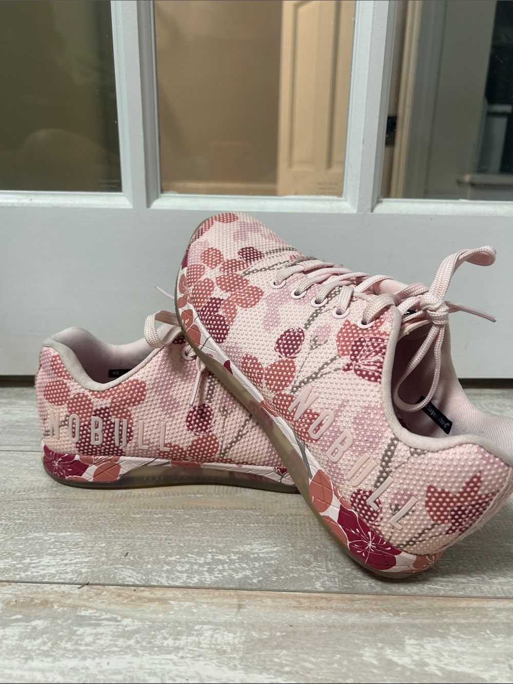 NOBULL Women's Cherry Blossom Limited Edition Training Shoe Size W10/M 8.5